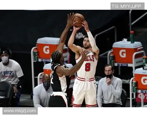 公牛与骑士激情对决新浪直播全程回顾精彩瞬间不容错过 公牛与骑士激情对决新浪直播全程回顾精彩瞬间不容错过