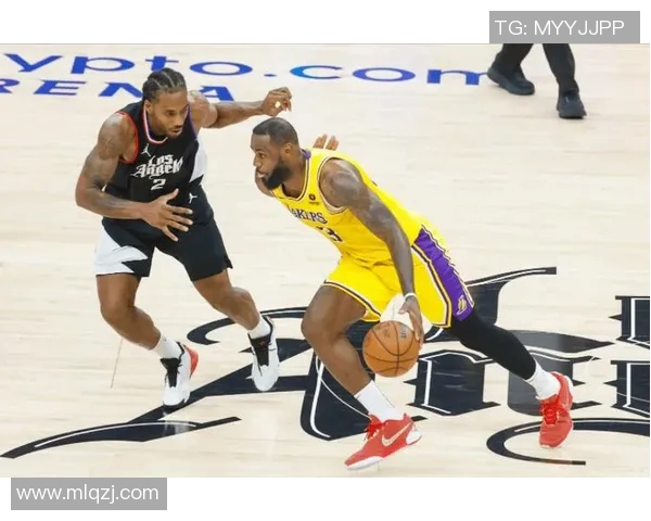 勇士与快船精彩对决新浪直播录像回顾与分析 勇士与快船精彩对决新浪直播录像回顾与分析