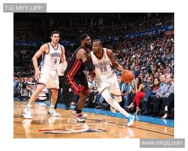 奥拉朱旺与巴克利的传奇对决解析与篮球历史影响探讨 奥拉朱旺与巴克利的传奇对决解析与篮球历史影响探讨