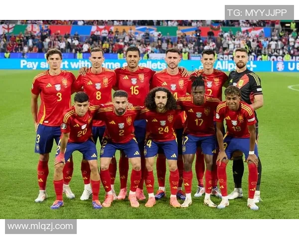 西班牙足球队以四比零战胜意大利队展现强大实力