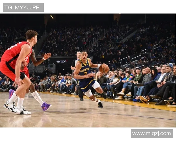 休斯顿火箭与金州勇士的激烈对决揭示NBA季后赛的悬念与精彩瞬间