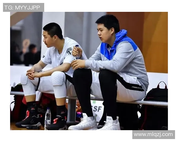 吴冠希的篮球之路：从青涩少年到CBA明星球员的成长历程与心路历程