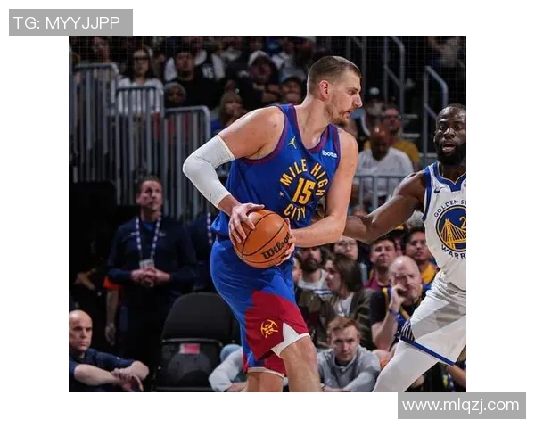 德雷蒙德格林在NBA的多重角色与领导力探讨 德雷蒙德格林在NBA的多重角色与领导力探讨